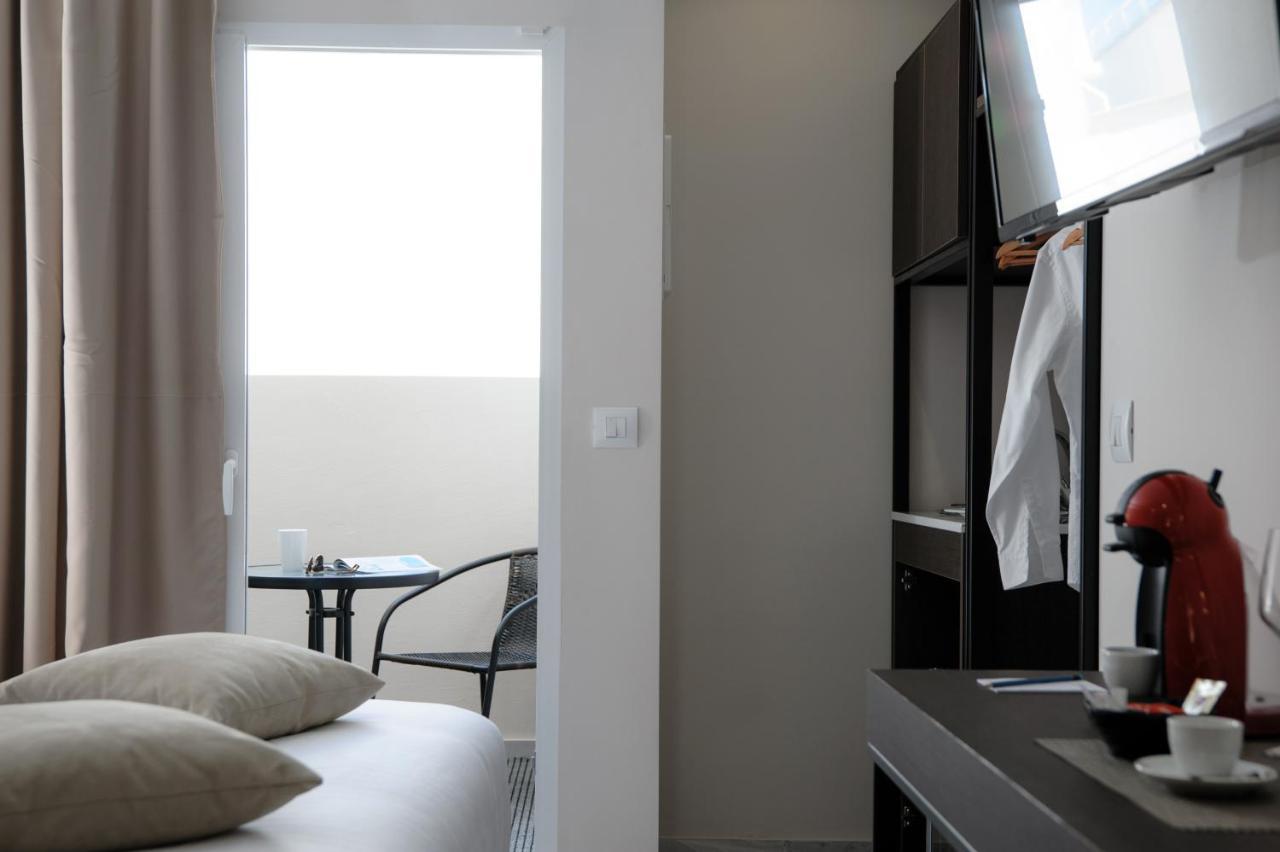 Hotel B4B Athens 365 Zewnętrze zdjęcie